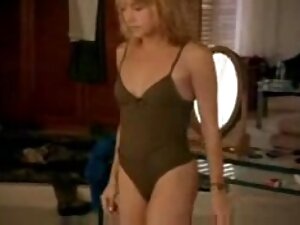Lauren film xxl anal joue lécher le cul