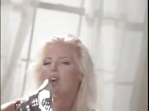 Belle-mère surprend son beau-fils en train de la xxl film gratuit duper