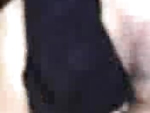 4. L'enfant paie avec le sexe pour obtenir le xxxl porno africaine prêt nécessaire et acheter un vélo
