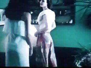 - xxl film pornographique le gars est accro au savon de Debbie Clark