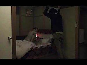 Un faux chauffeur de taxi éjacule deux fois baise Jennifer xxxl porno arab