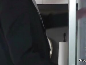 Un professeur d'allemand baise un jeu de rôle xxl aflam arab étudiant