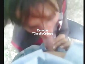 Une adolescente se fait lécher xxxl porno tv et lécher