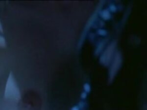 Helen s'est vu offrir une film porno français xxl pile de factures pour le sexe