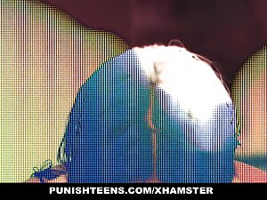 Écolière sexe xxxl porno de lit Zoe