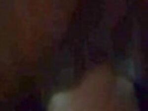 Une voleuse de culottes se fait éjaculer xxxl porno sex sur le visage par sa maîtresse Julia
