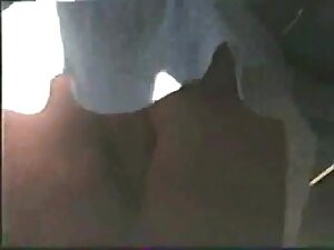 - film xxl six Gros seins au bord de la piscine se faire prendre