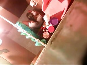 Gros seins pornofilm xxl milf salope prend 2 bites