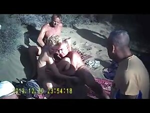 Trio ébène poilu chaud xxxl video gratuit